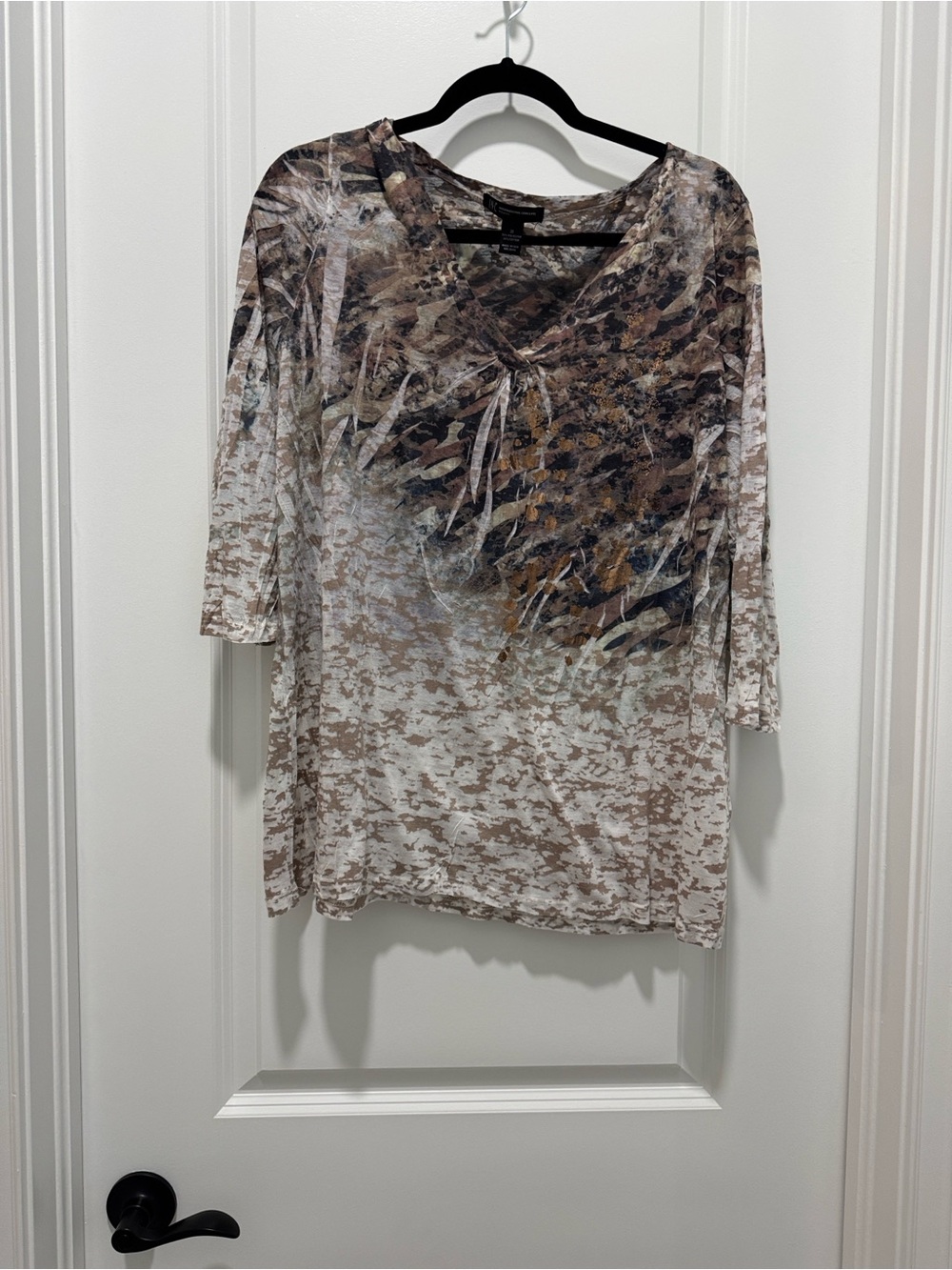 INC International Concepts Brown and Cream Patterned V-Neck Long 3/4 Sleeve Top